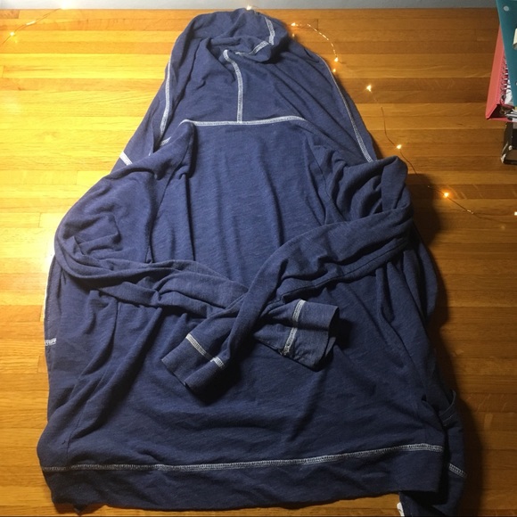 Light Zip-Up Jacket - Picture 2 of 4
